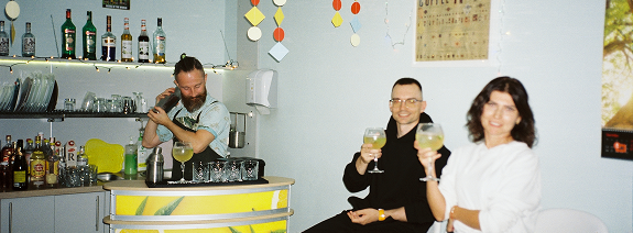 Cocktail bar